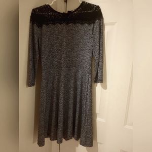 Michael Kors black and white  3/4 sleeve dress